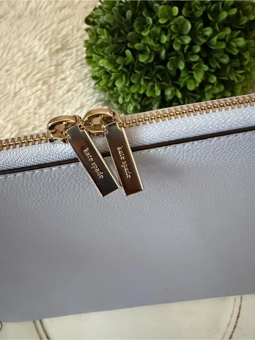 kate spade Pebbled Leather Laptop cover in Light Blue Gray